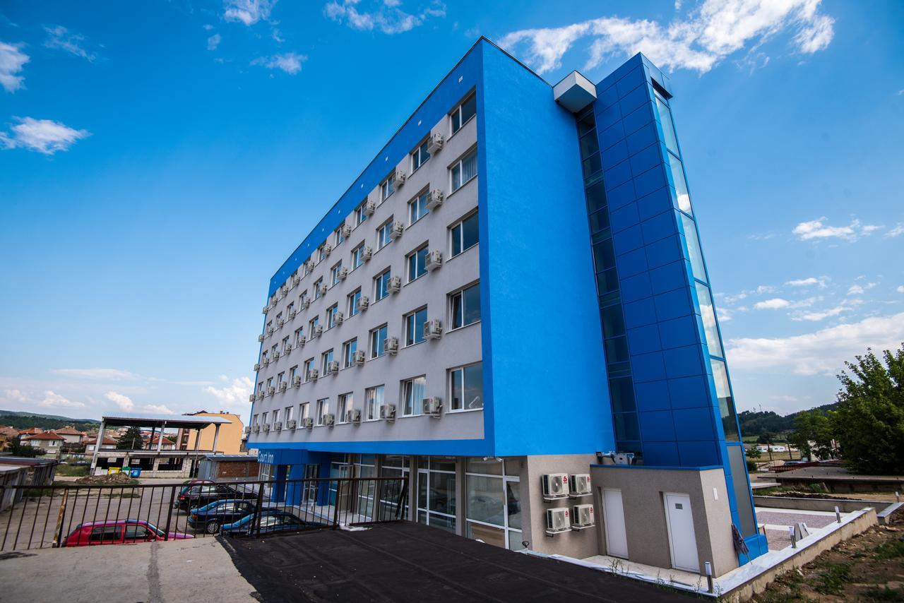 Court Inn باناجيريشت المظهر الخارجي الصورة